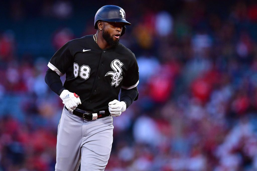 Pemukul Chicago White Sox Luis Robert