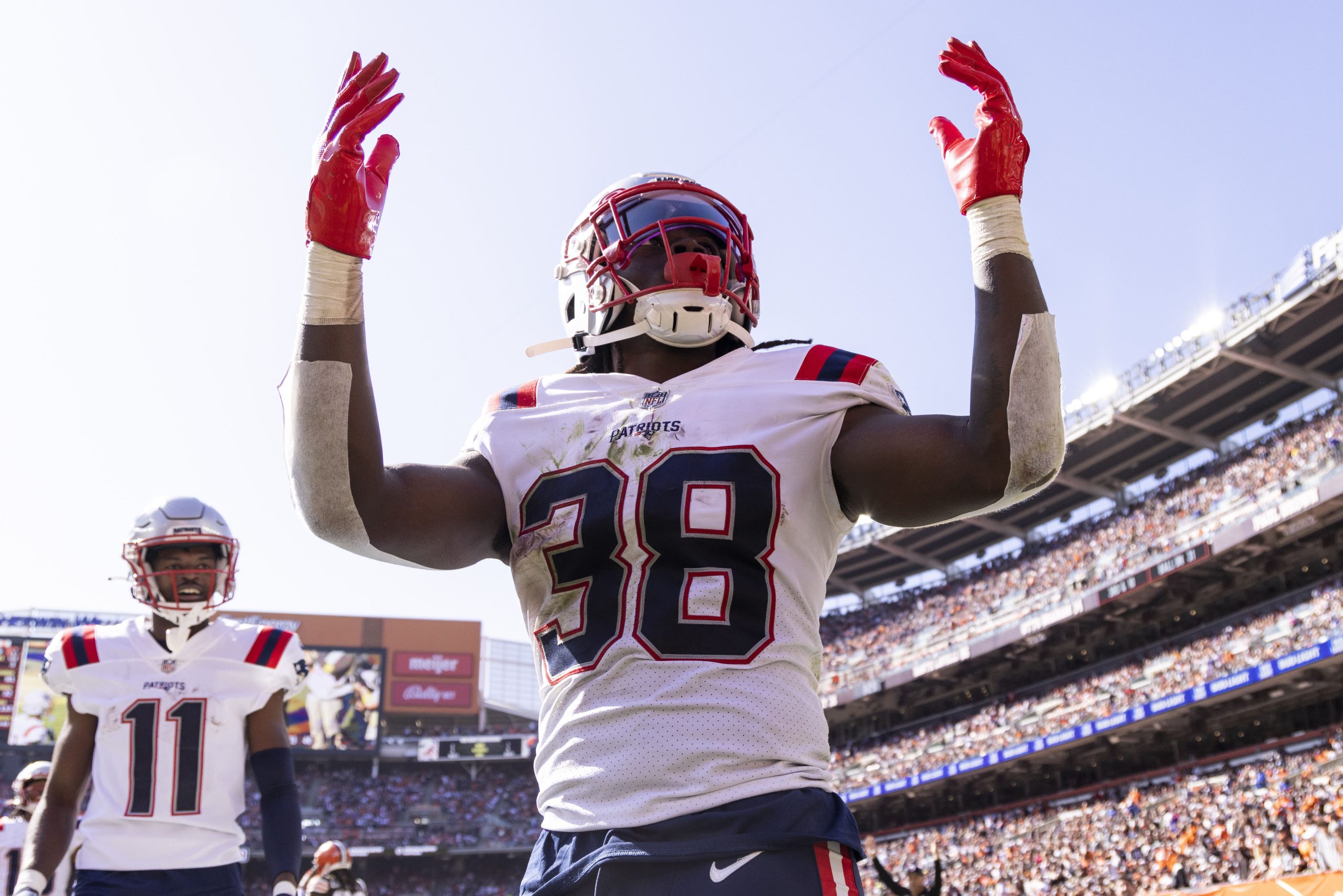 NFL DFS Picks for Patriots vs Cardinals Monday night