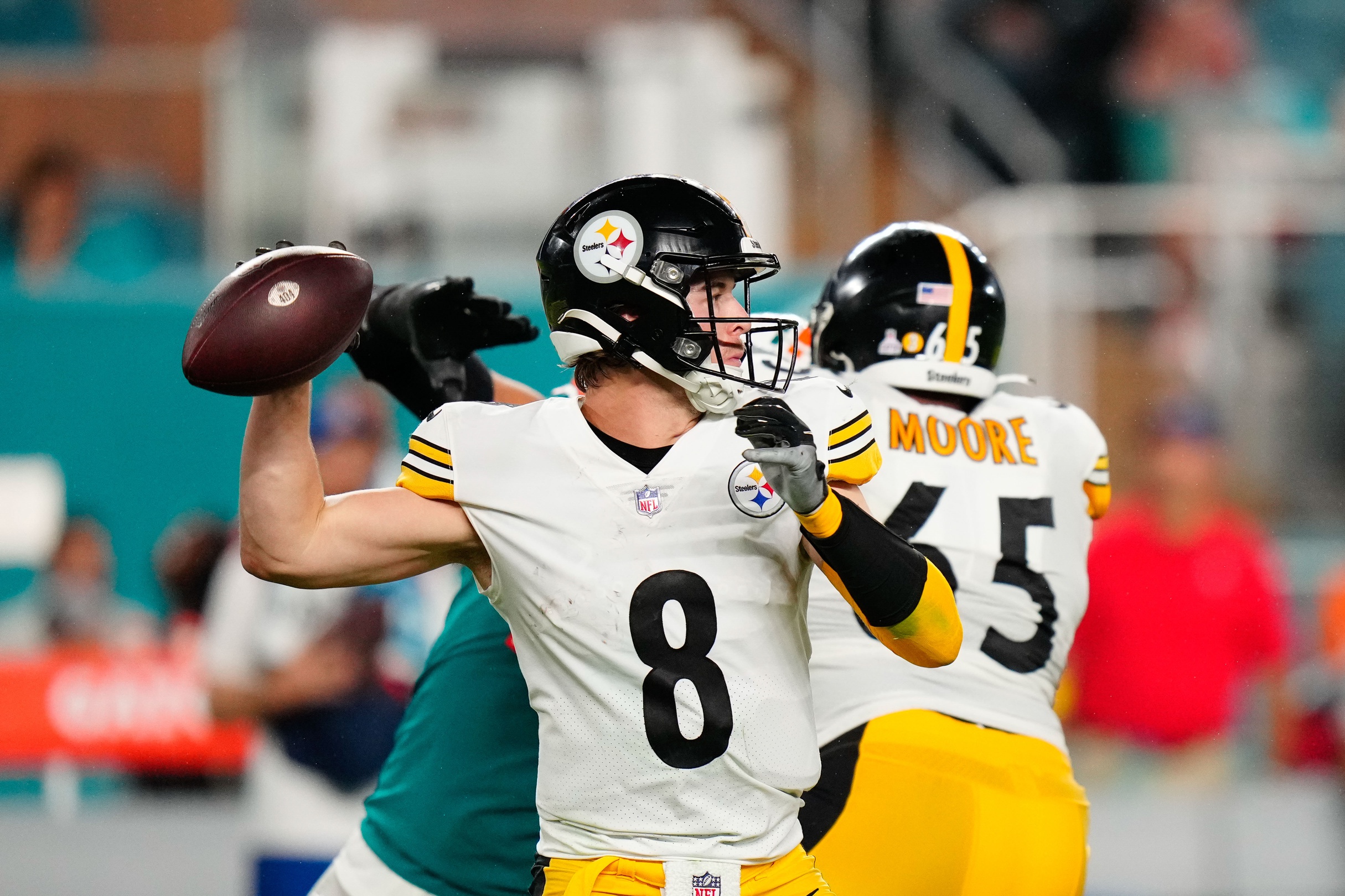 Mueller: Steelers and Honey Badger would make a nice match