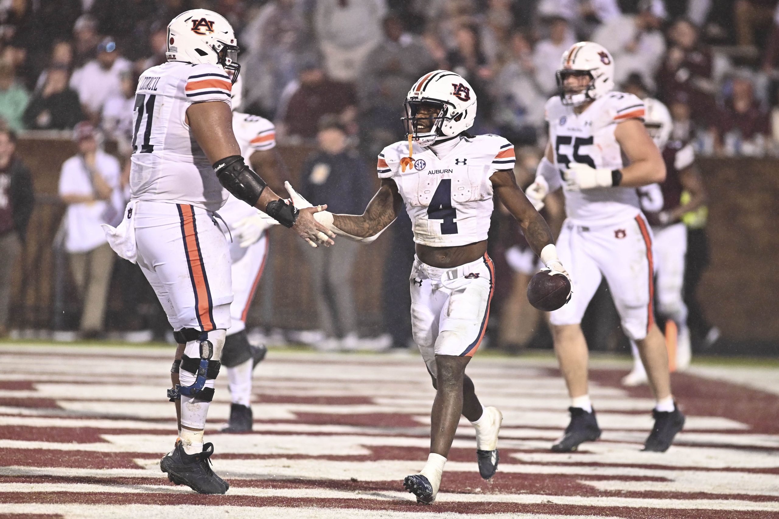 Week 11 NCAAF best bets and game picks, feat. Texas A&M vs Auburn