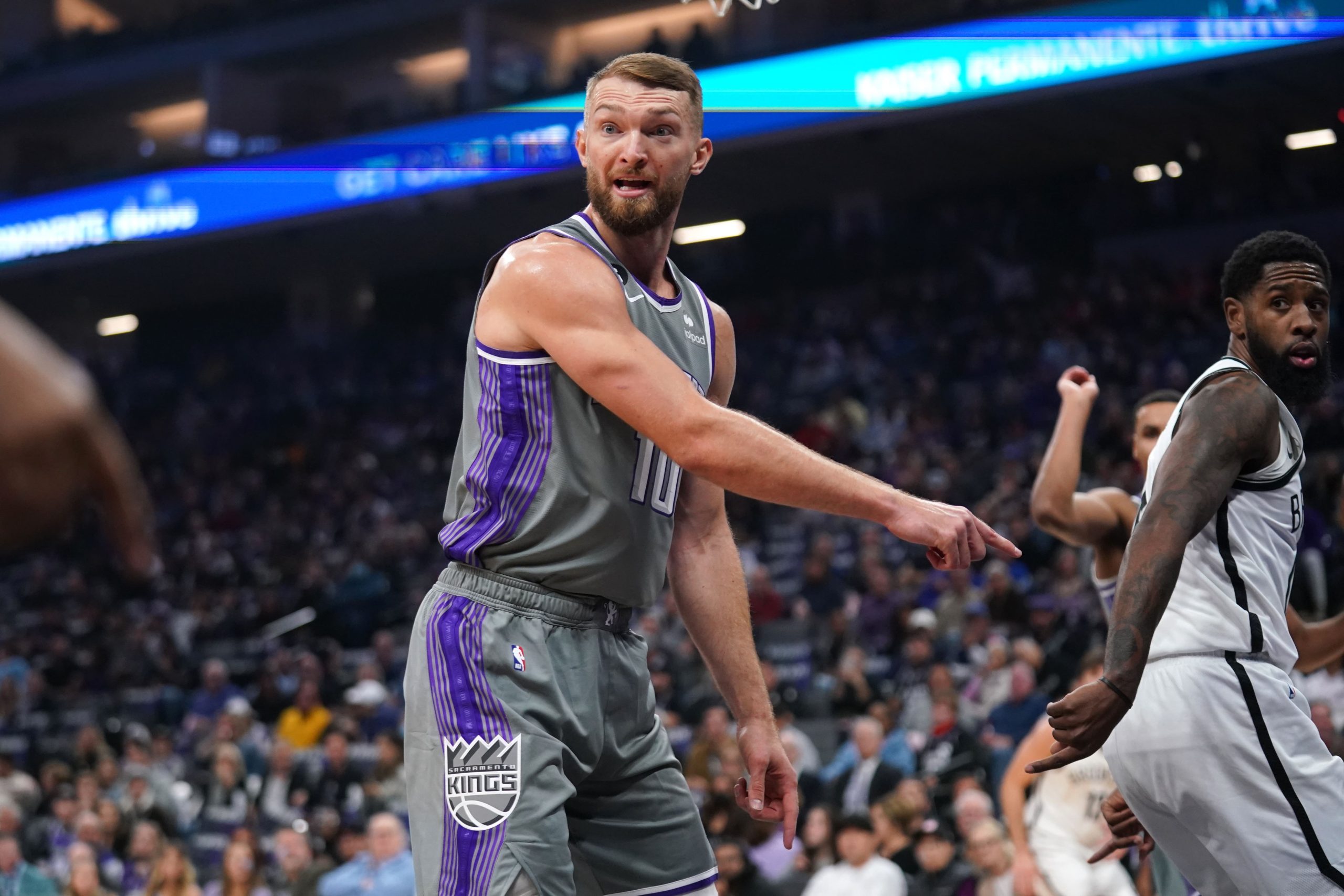 Best NBA player prop bets for Monday, 11/28: Sabonis dictates play