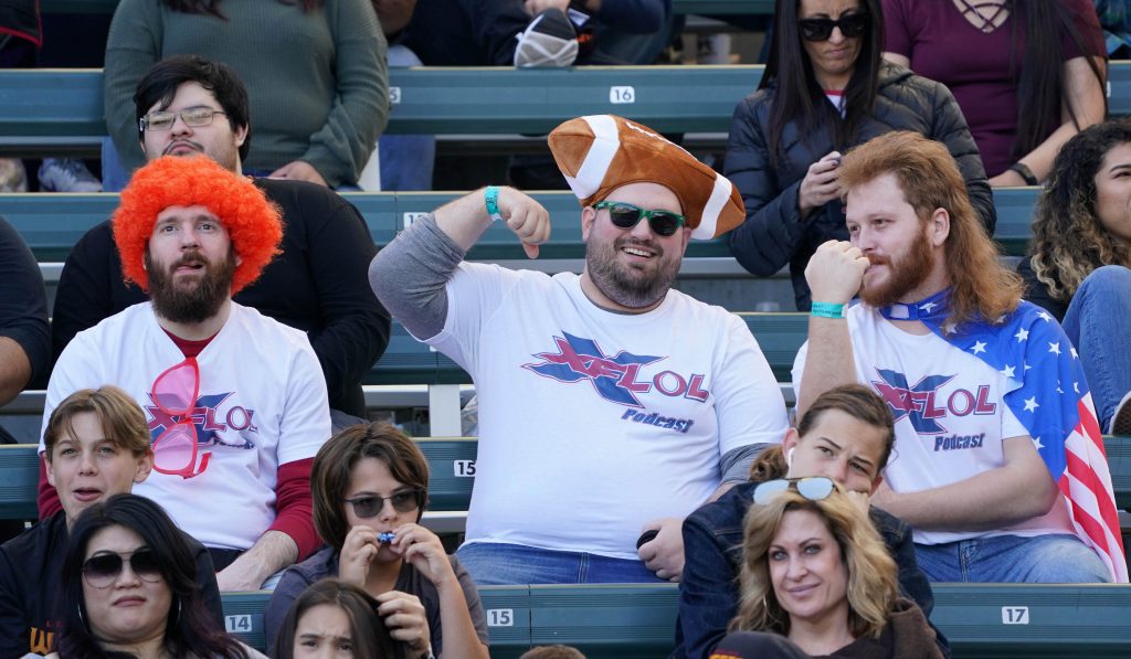XFL Fans enjoying the Los Angeles Wildcats game